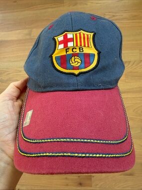 Vintage FC Barcelona FCB Official Merchandise Baseball Cap Red Navy One Siz